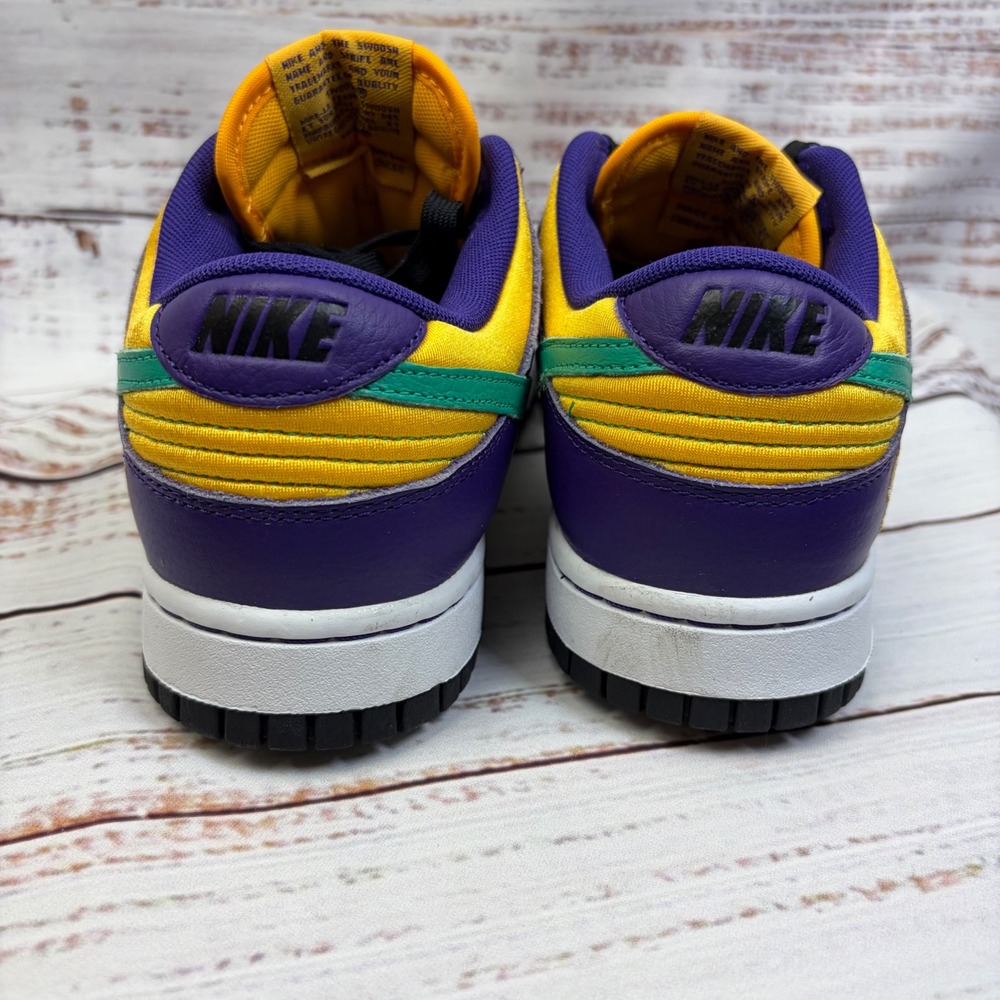 Nike Women's Dunk Low Lisa Leslie 'Sparks' 2022 DO9581-500 size 8 US 39 EU - Picture 7 of 13